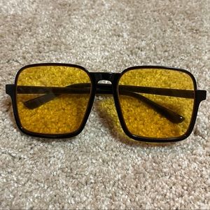 Yellow tint oversized glasses